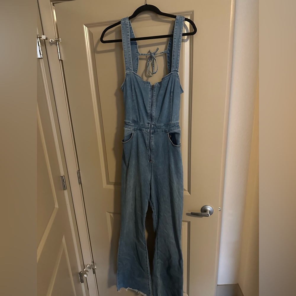 Free People backless Jean jumpsuit - Picture 3 of 6
